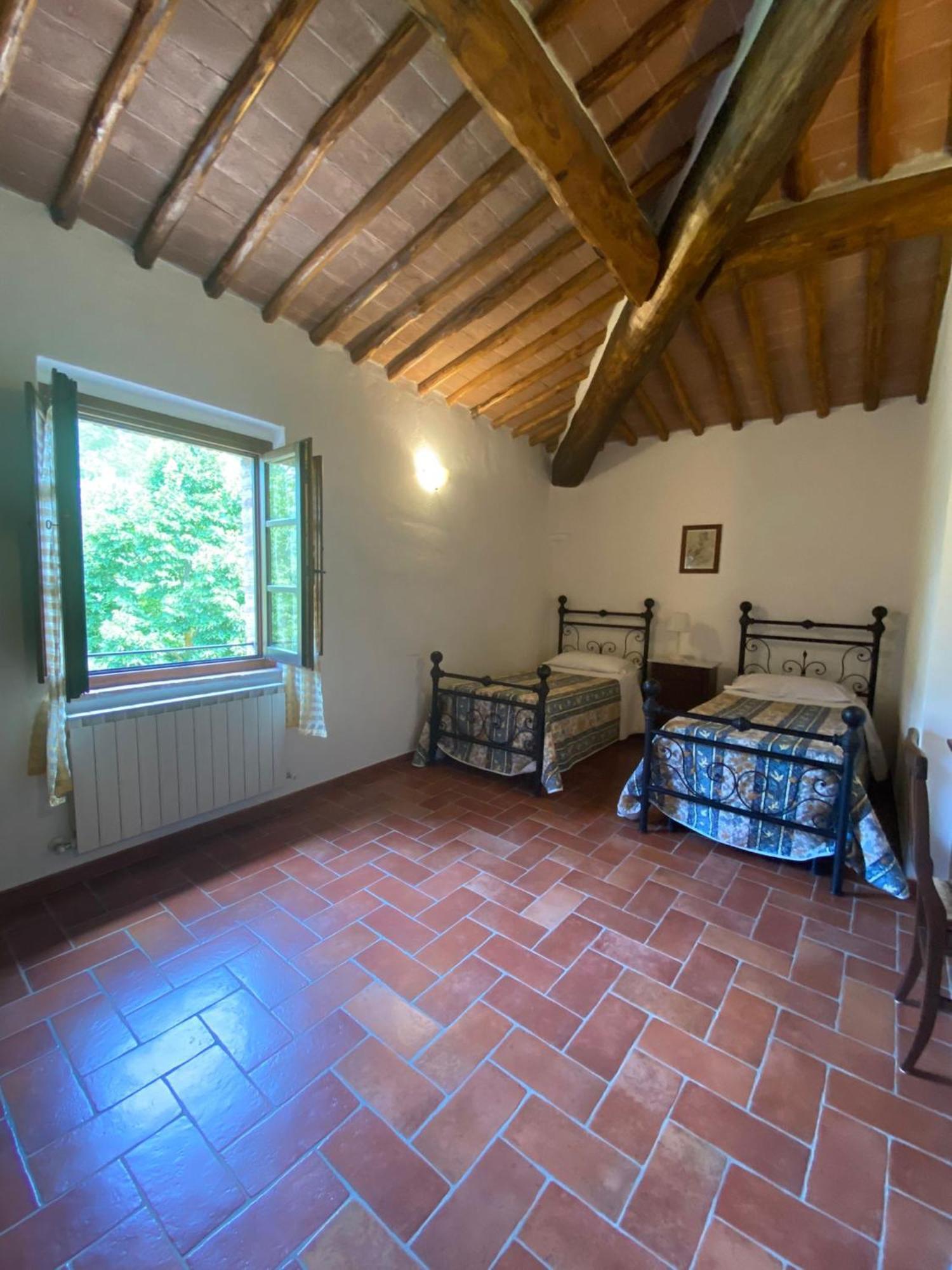 Agriturismo La Peschiera Casole dʼElsa Εξωτερικό φωτογραφία