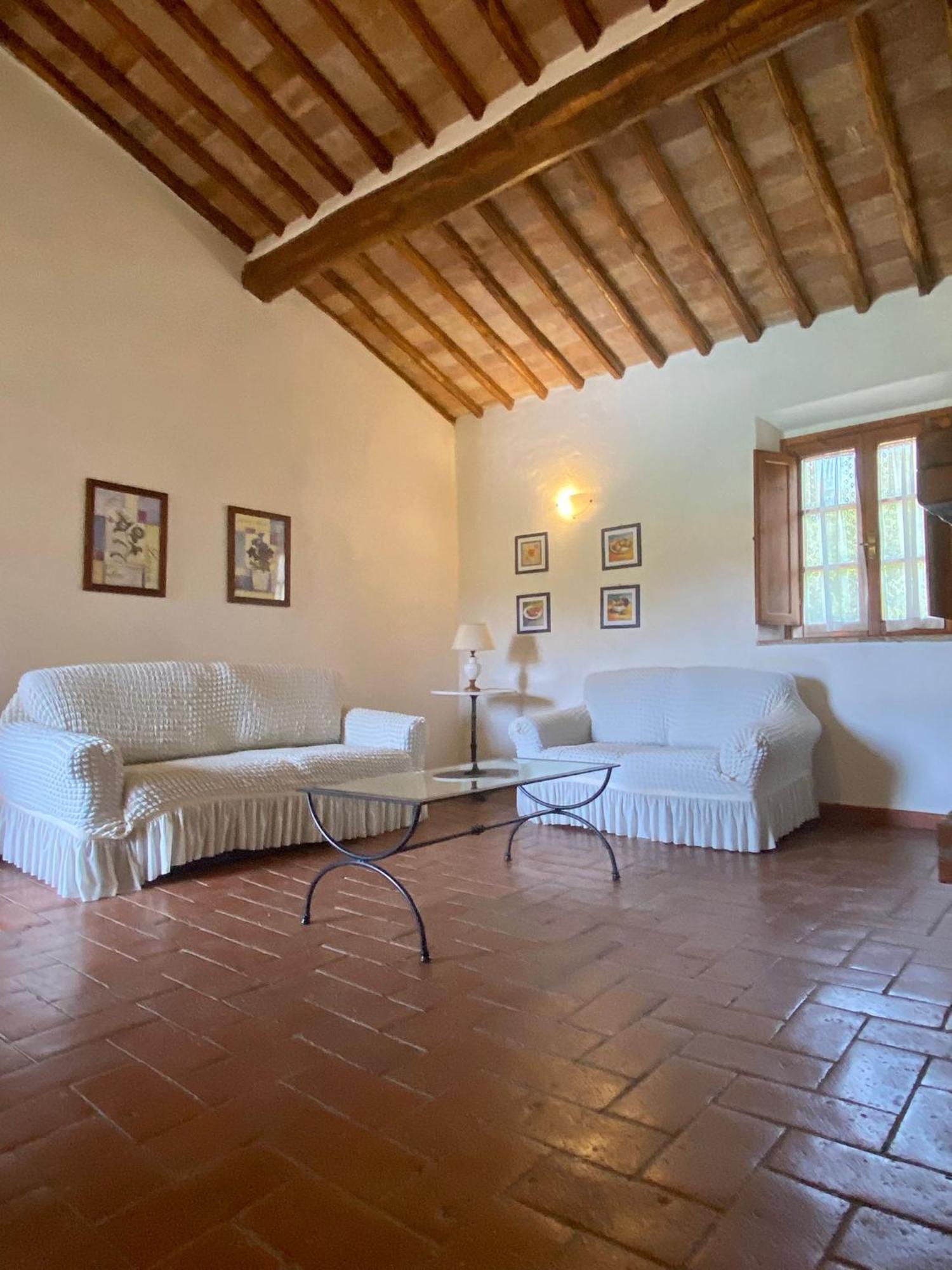 Agriturismo La Peschiera Casole dʼElsa Εξωτερικό φωτογραφία