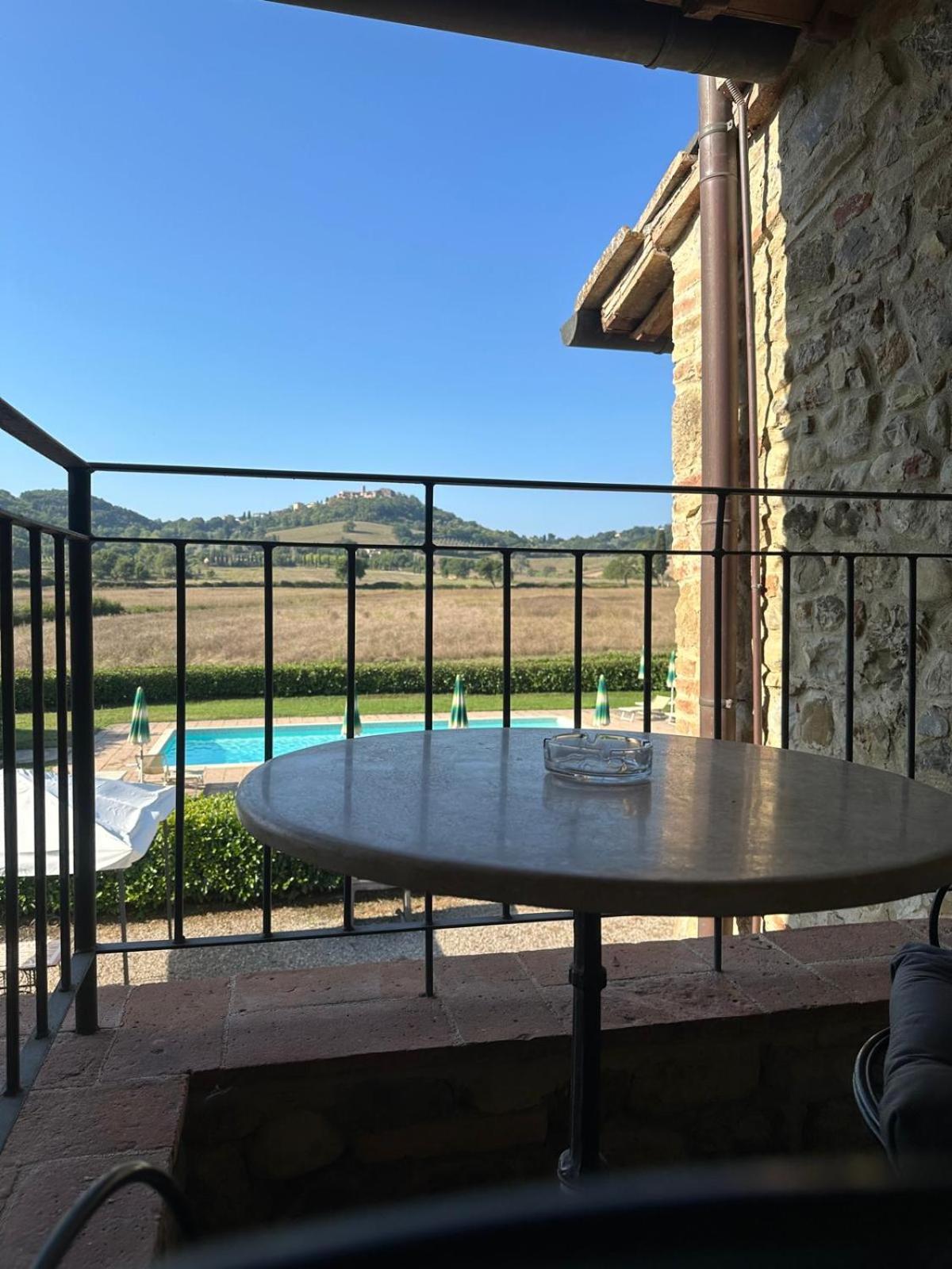Agriturismo La Peschiera Casole dʼElsa Εξωτερικό φωτογραφία