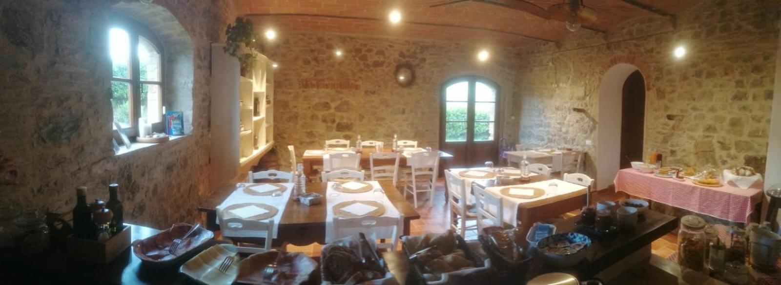 Agriturismo La Peschiera Casole dʼElsa Εξωτερικό φωτογραφία