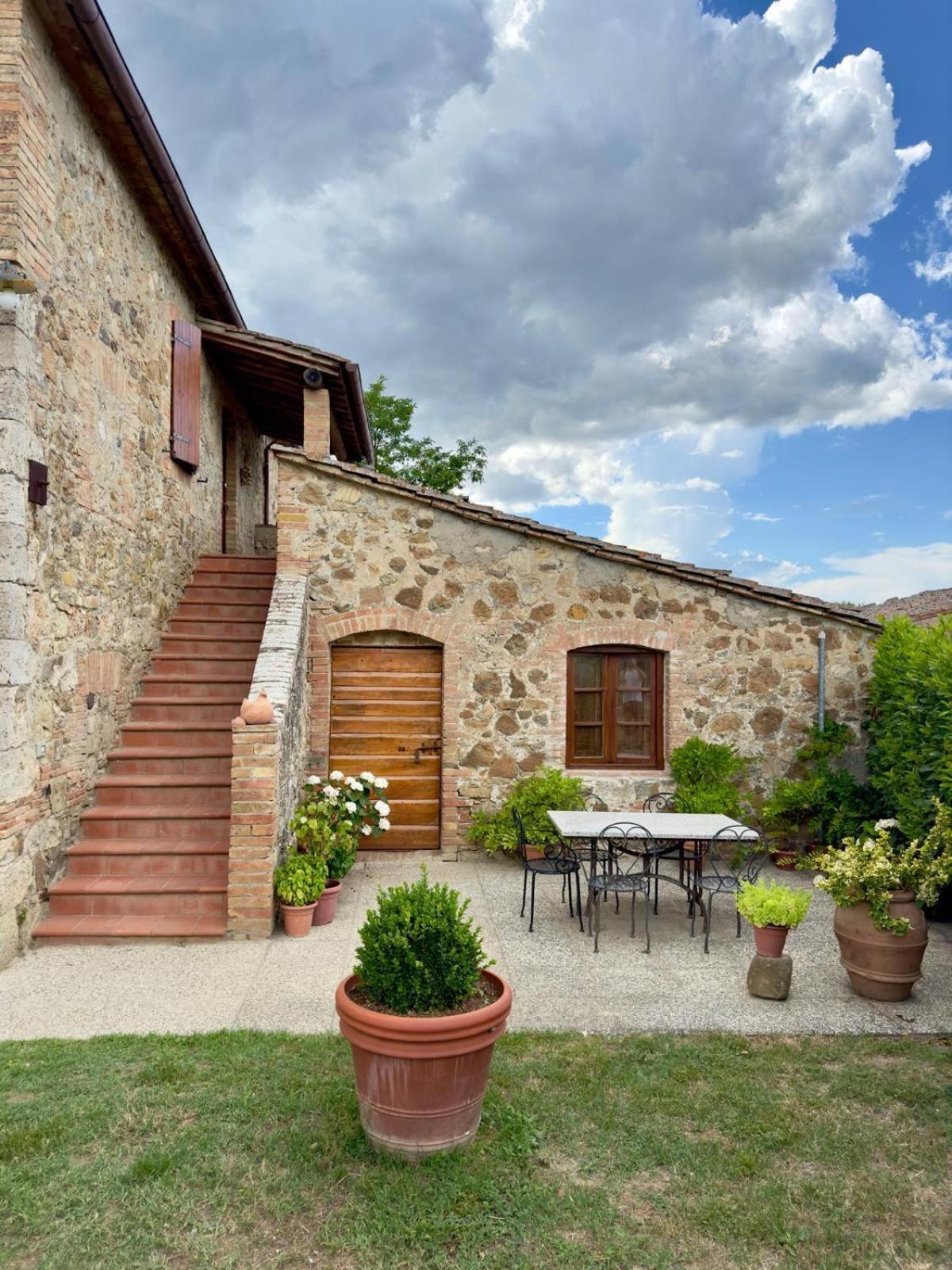 Agriturismo La Peschiera Casole dʼElsa Εξωτερικό φωτογραφία