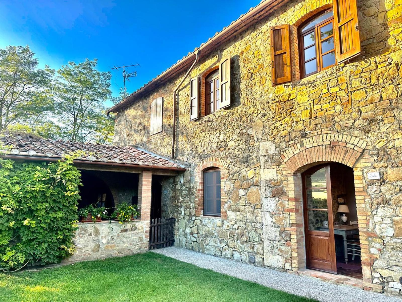 Agriturismo La Peschiera Casole dʼElsa Εξωτερικό φωτογραφία